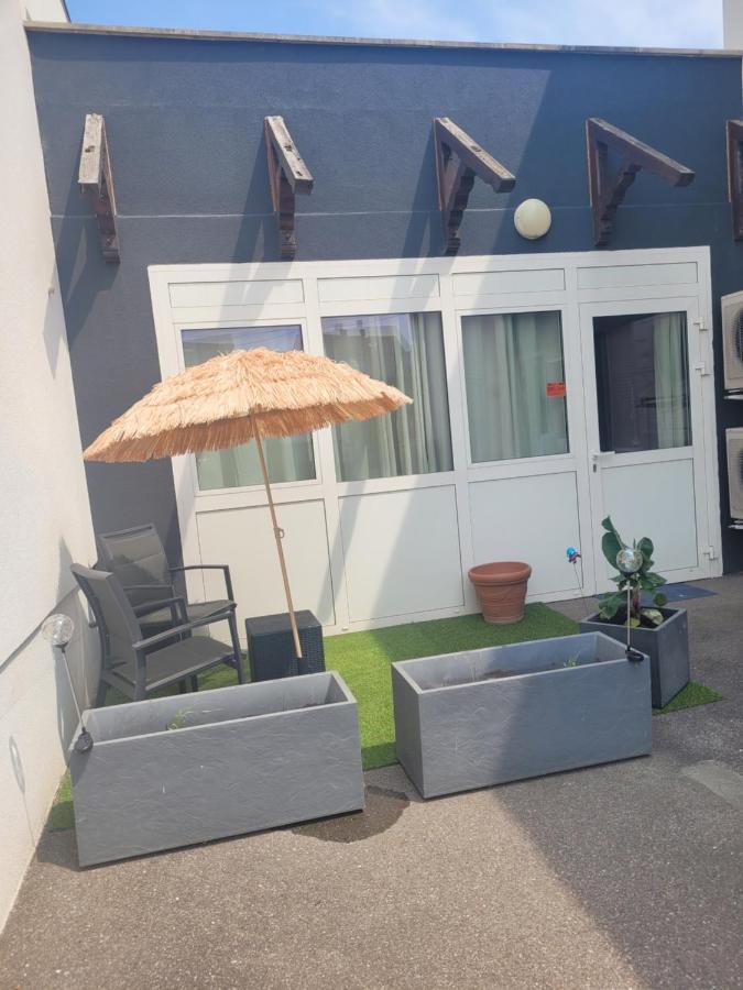 Les Lauriers Apartment *